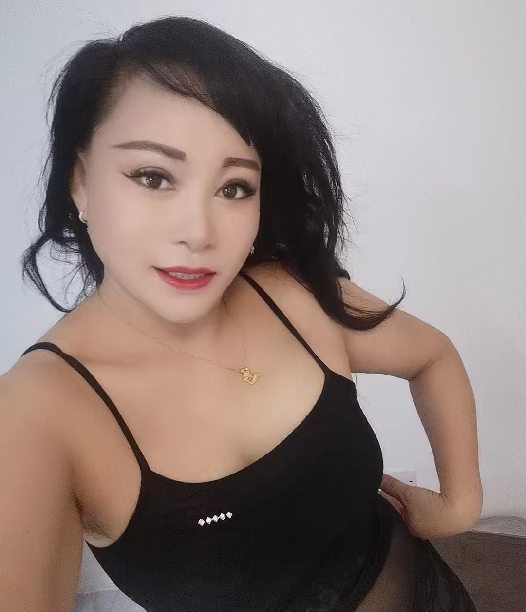 魅惑少妇丰满型很有料