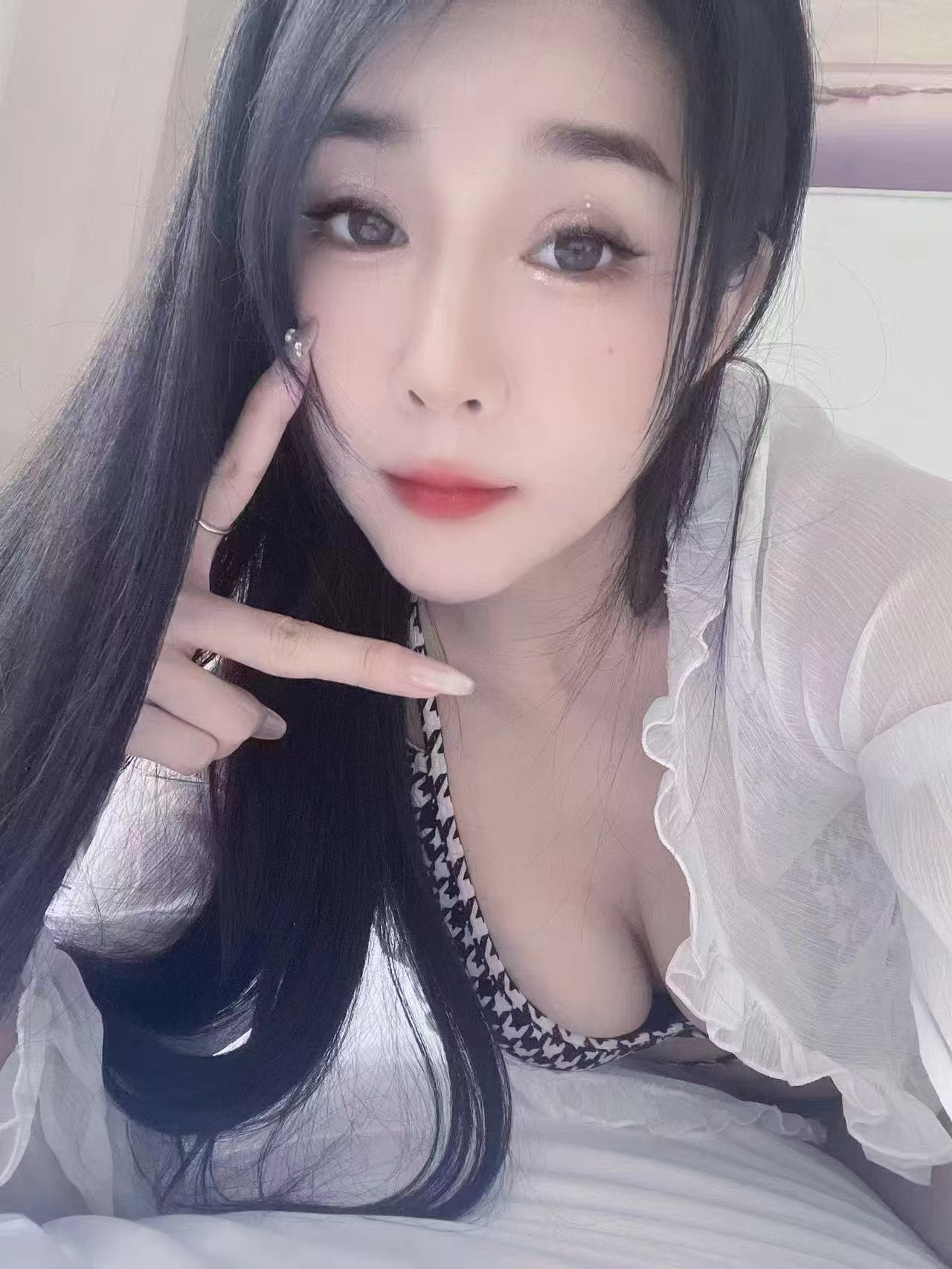 尝试肤白貌美打屁股