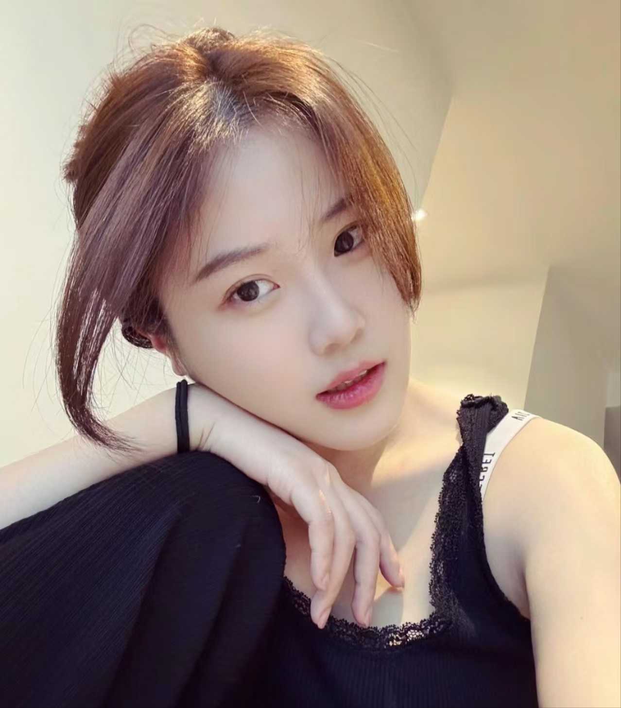 浦东甜妹嫩妹小雨