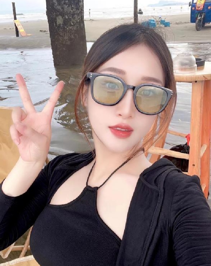 福田火辣丰满美妞酱酱