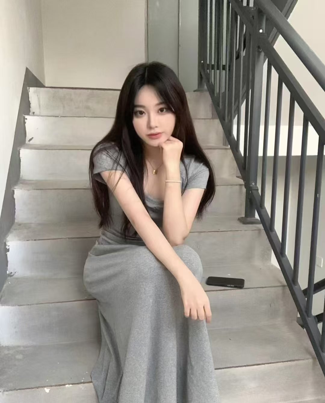 跑马地甜美嫩妹颖儿