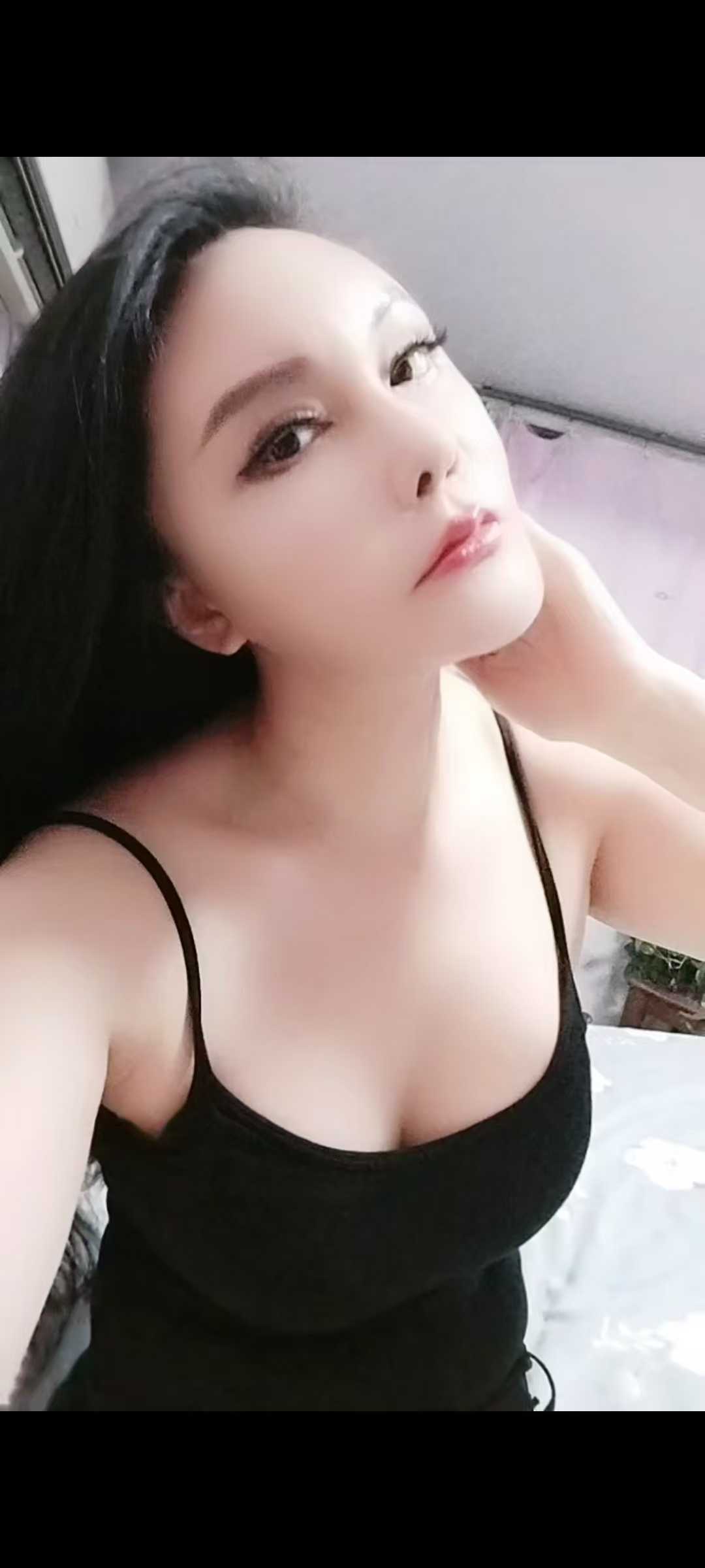 秦淮大胸欲女微美