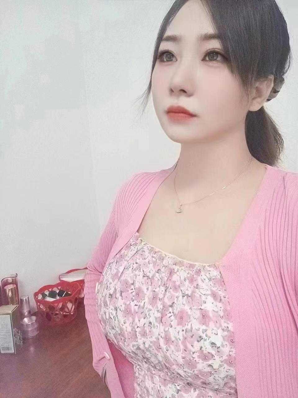 北站热辣大胸小姐姐菲菲