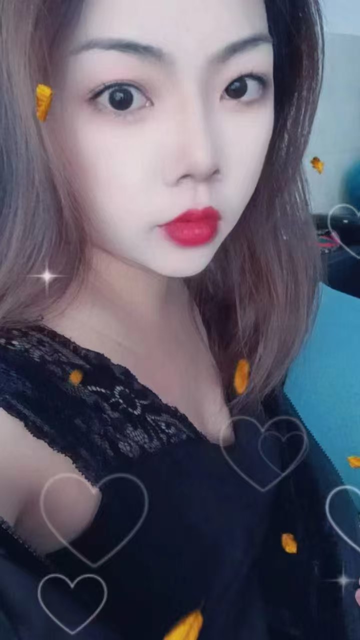 白嫩大胸小姐姐媚儿