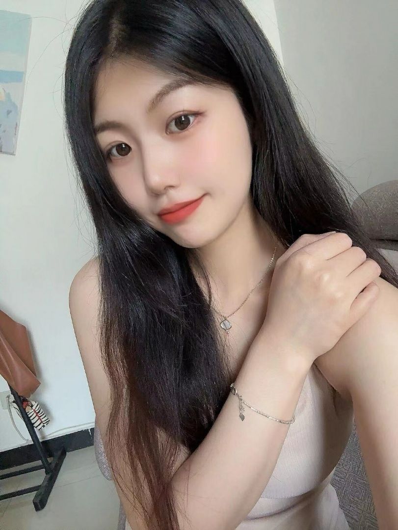 个人兼职美女，喜欢的可以加