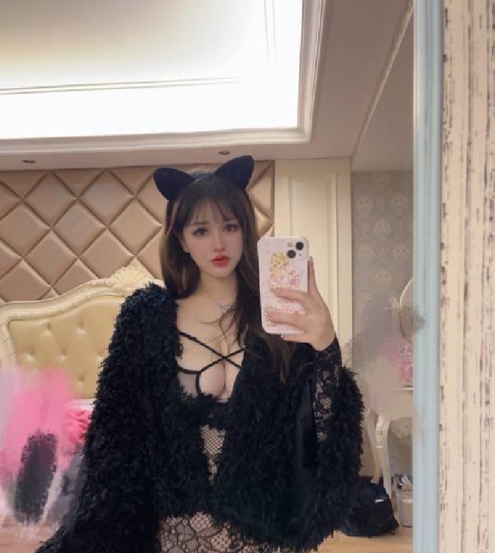 极品大奶辣妹欣妮