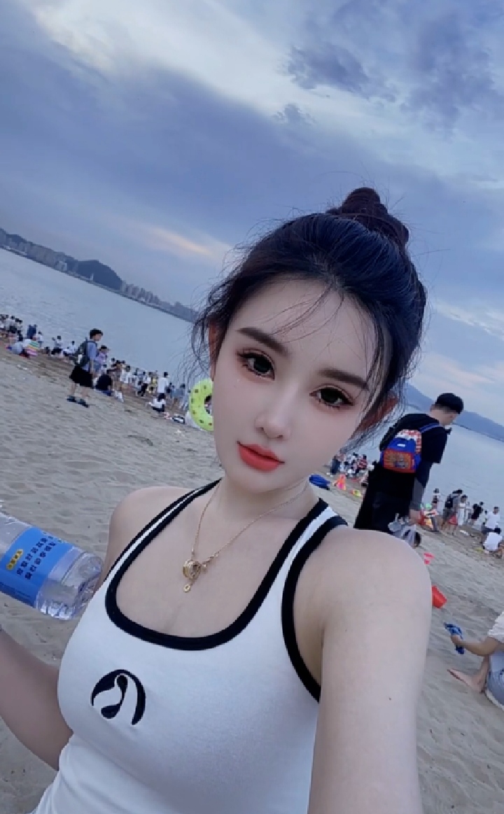 东门步行街苏晓晓