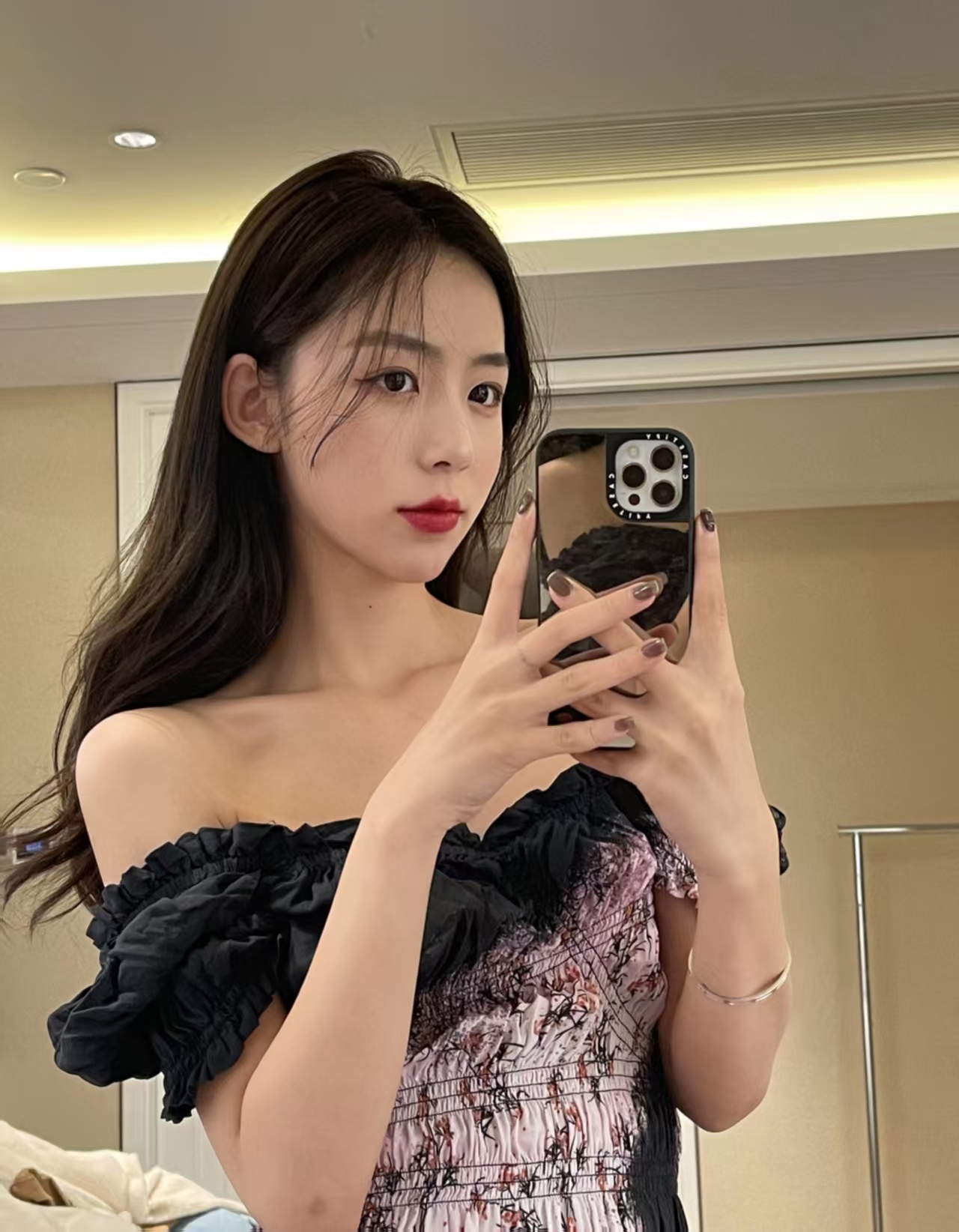 武侯惹火媚狐狸菲儿