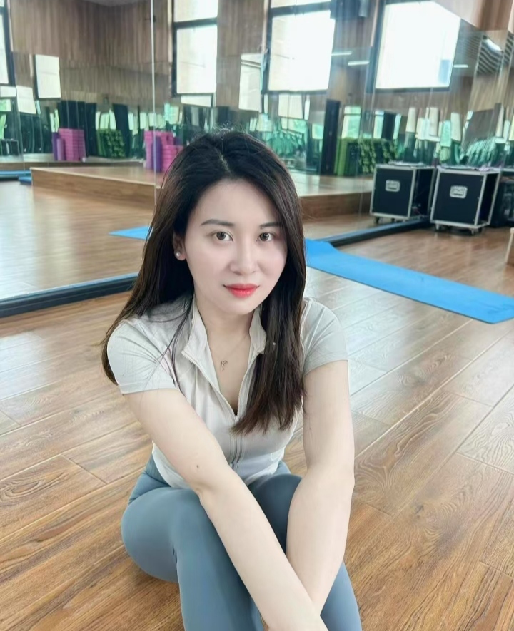 丰润撩人小姐姐元宝