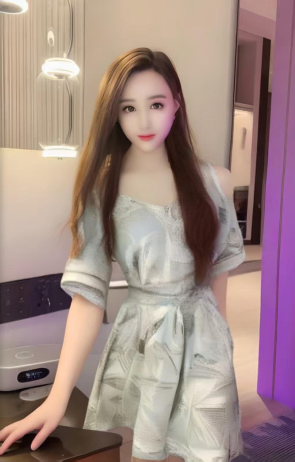 石厦爆乳辣妹雪儿