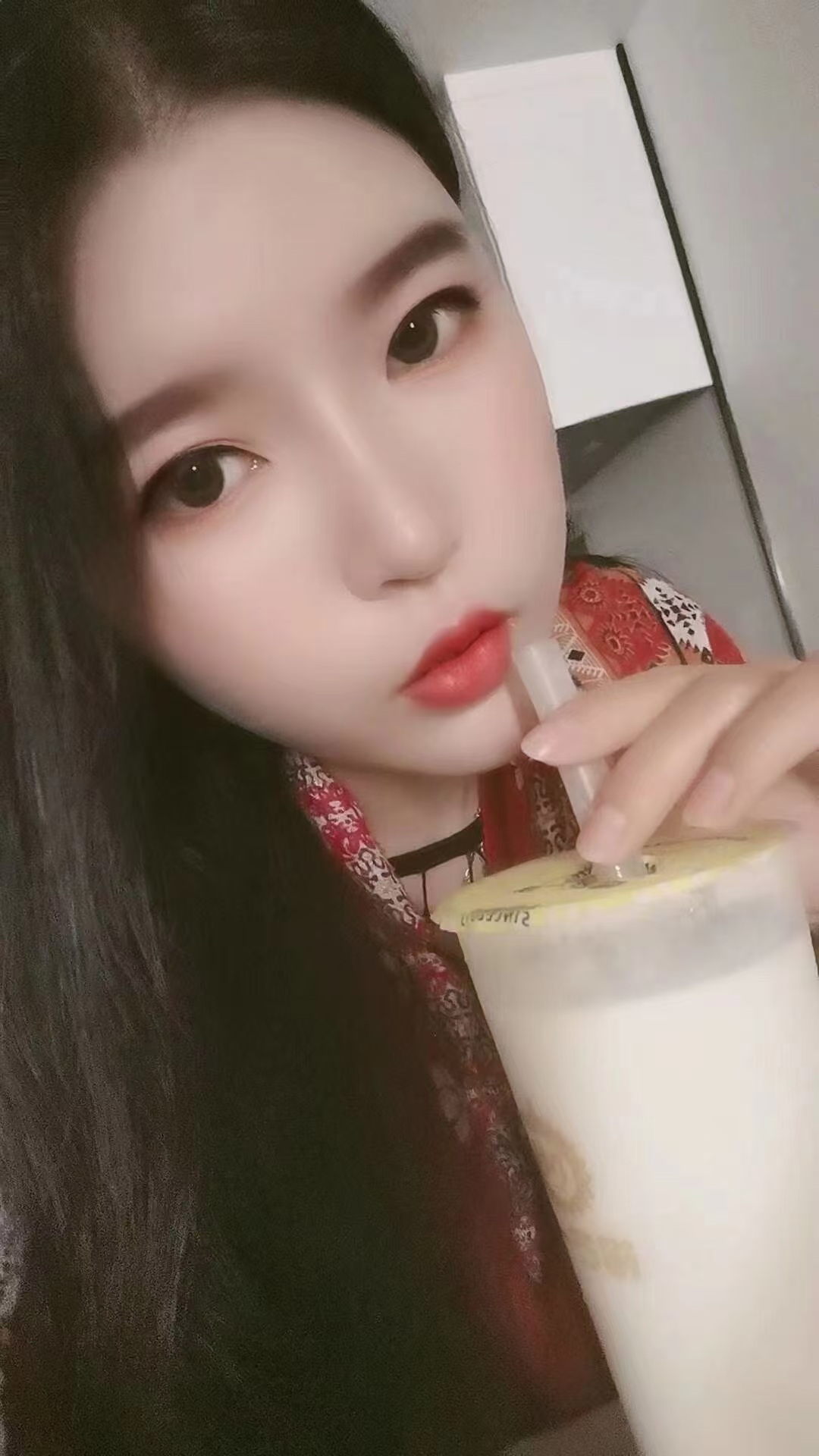 龙华魅惑妖精车模伊伊