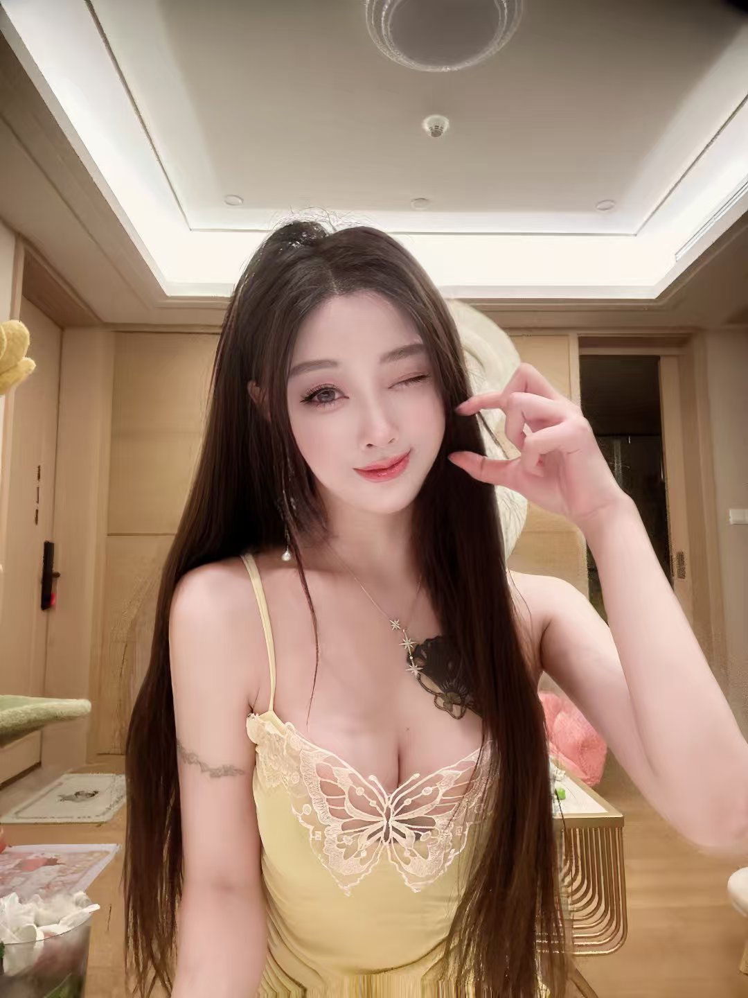 普陀粉嫩甜妹小鹿