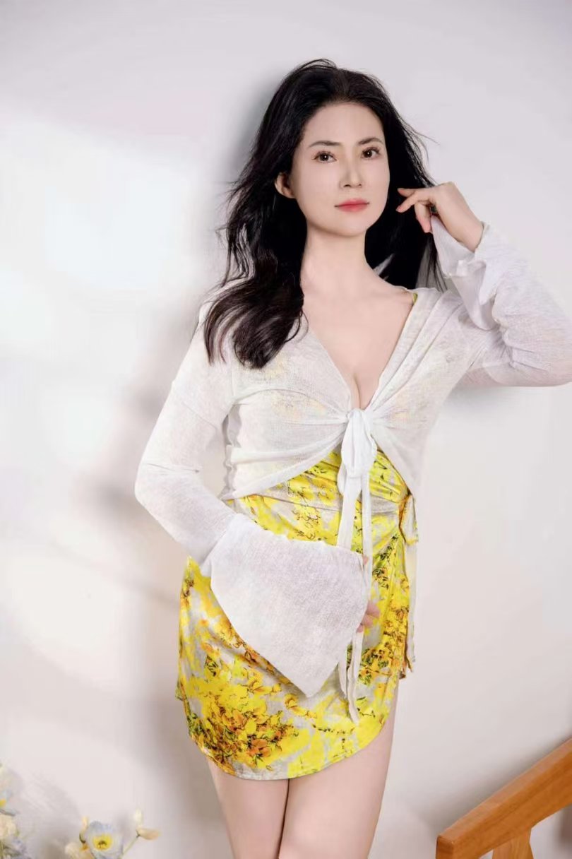 人和热辣少妇琪琪