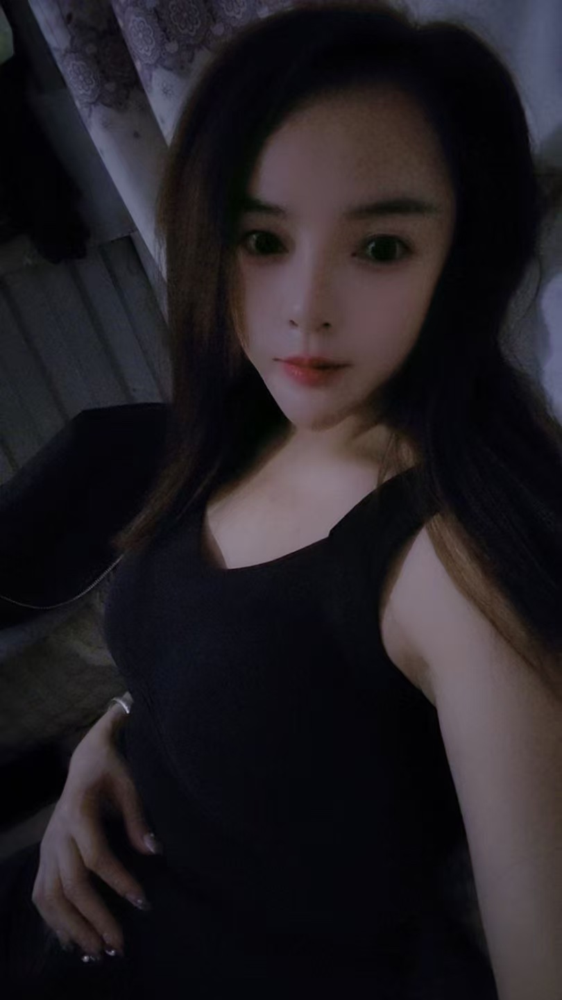 沙井风情惹火小苹果