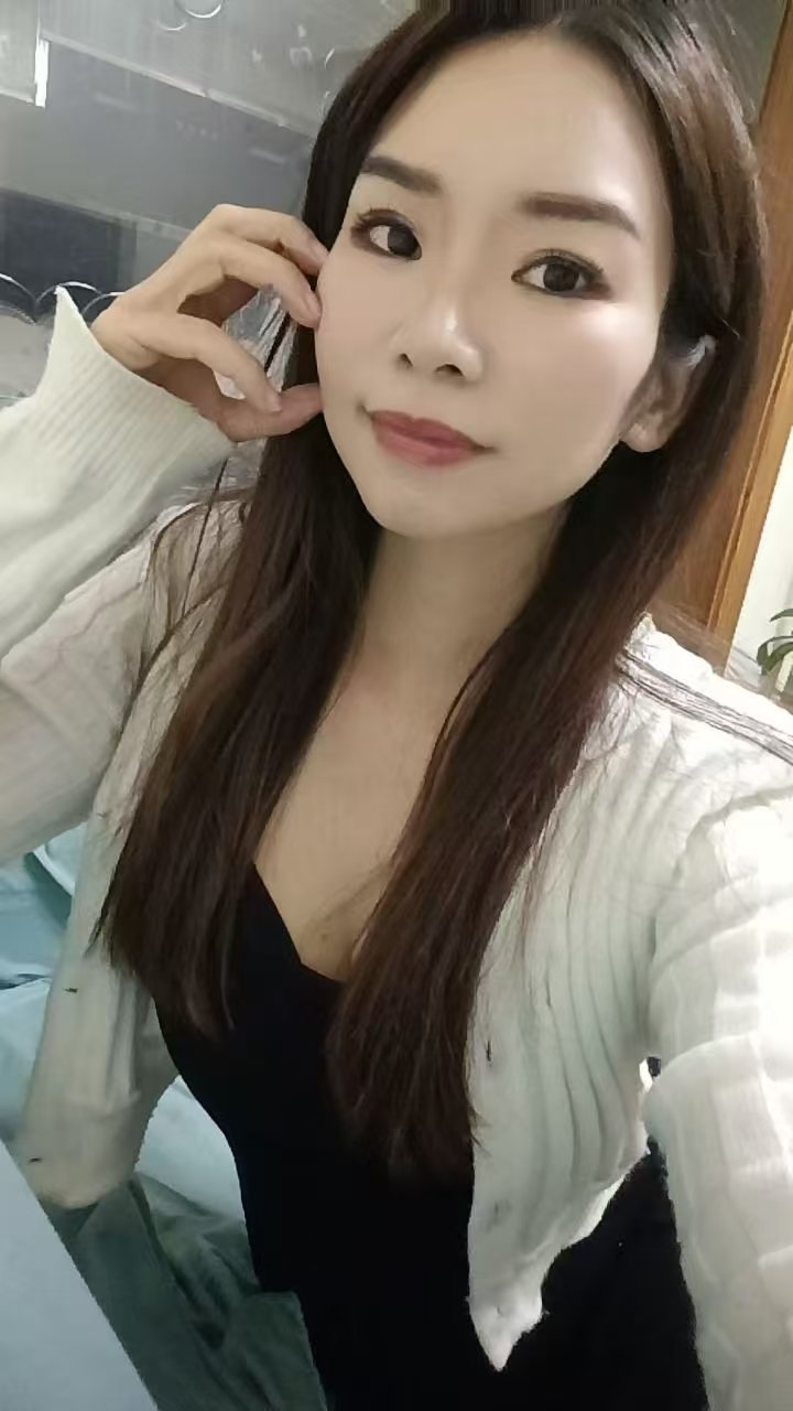 服务系风情柚子小姐姐