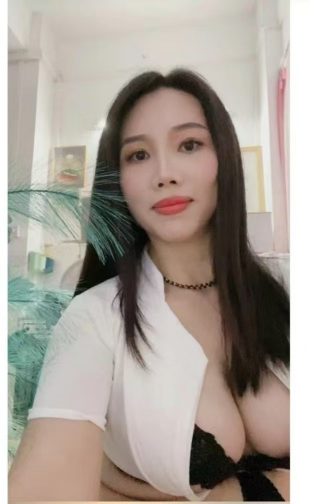 岗顶服务系大奶婷婷