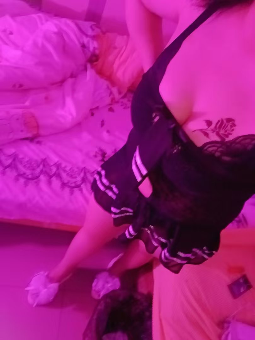 大渡口丰满肉欲小胖妞