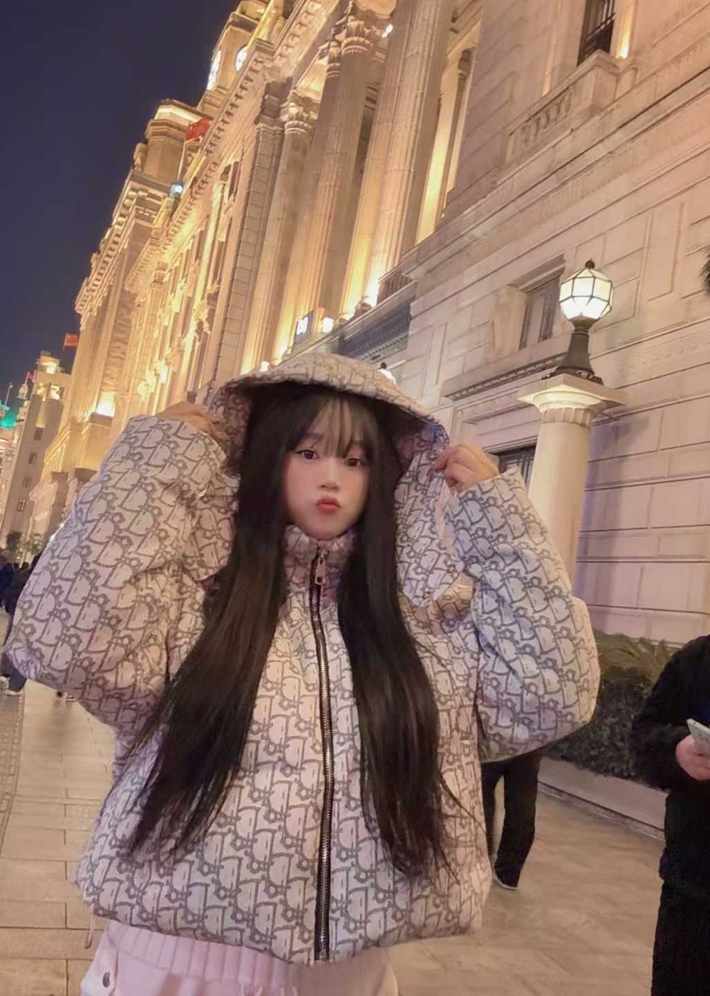 会一字马的小姐姐，视觉冲击很强