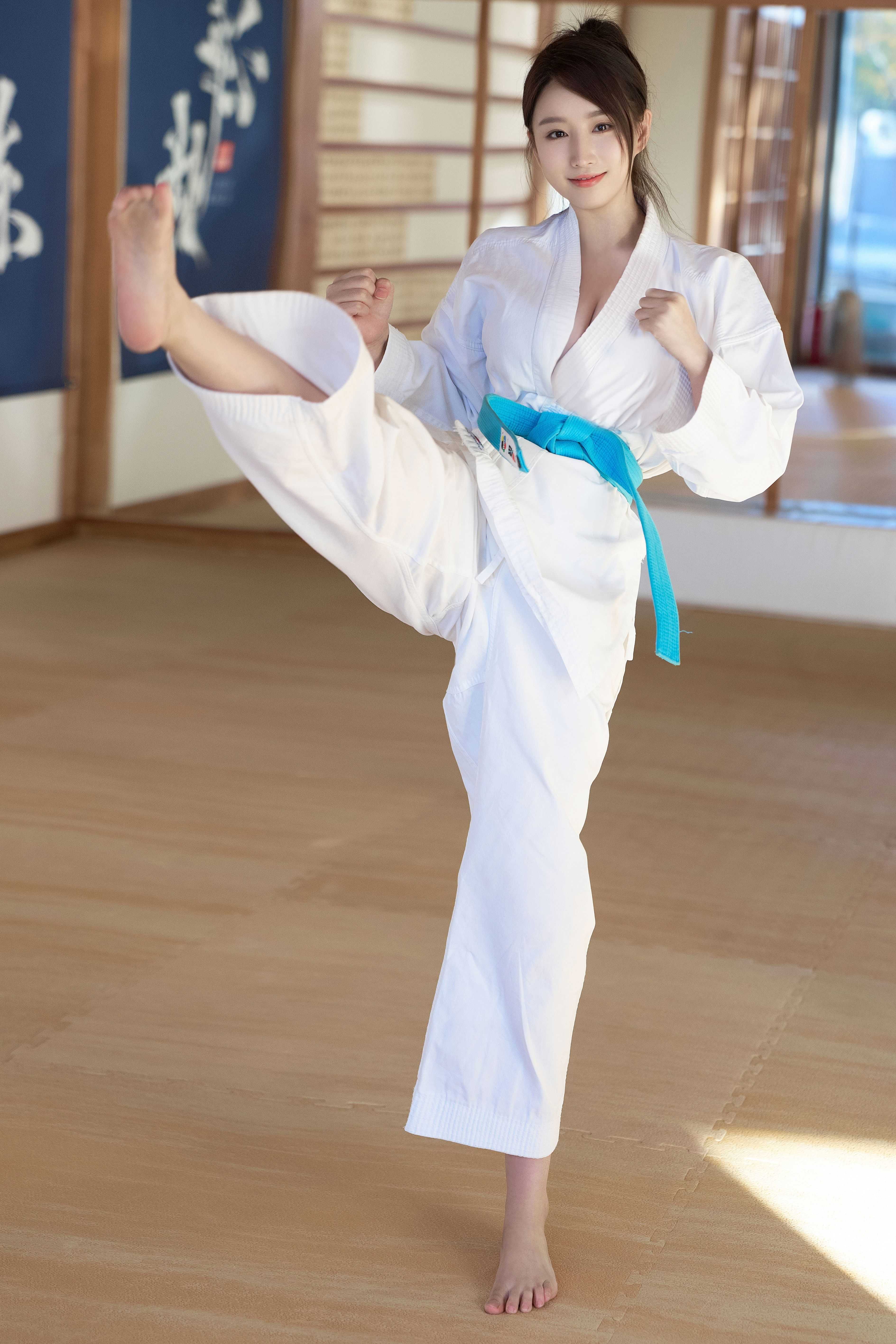 跆拳道教练完美身材