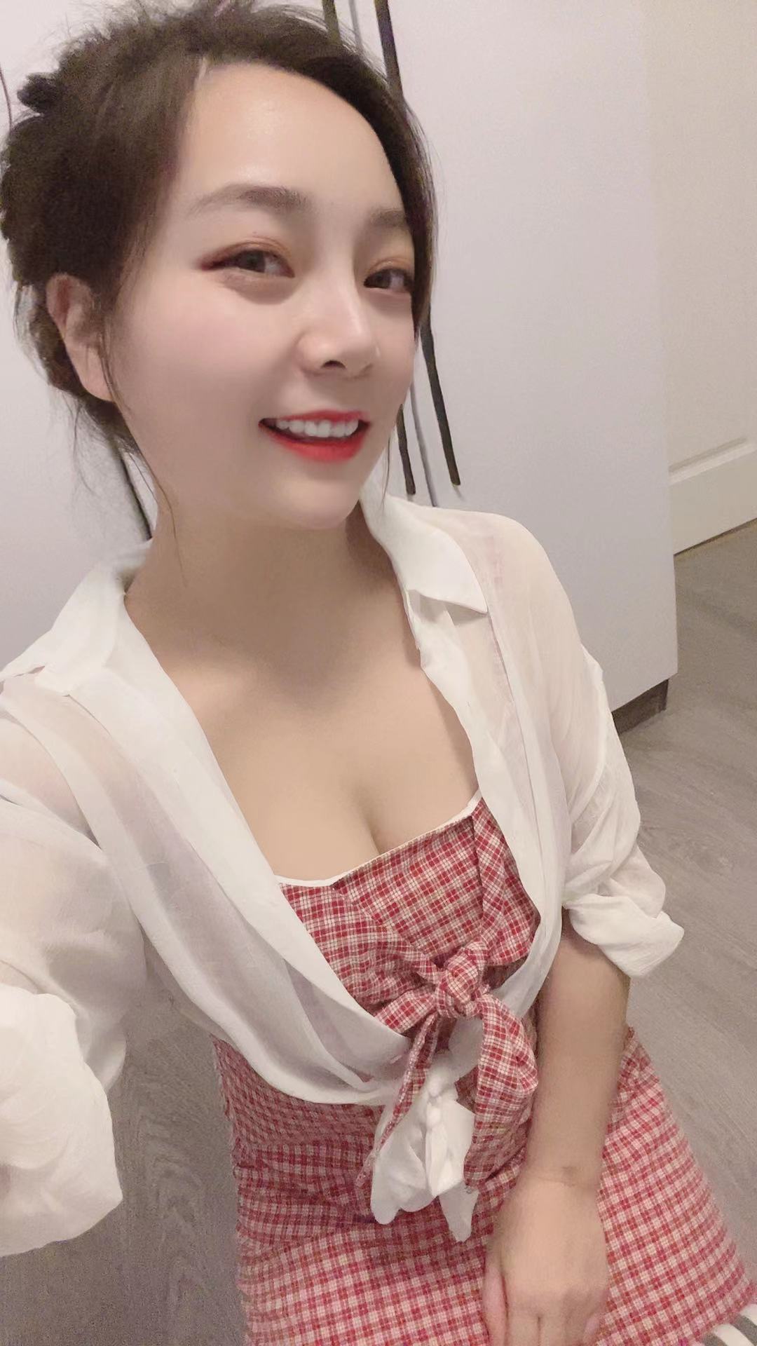 自己兼职.69洗澡 做~ai接吻蛇问