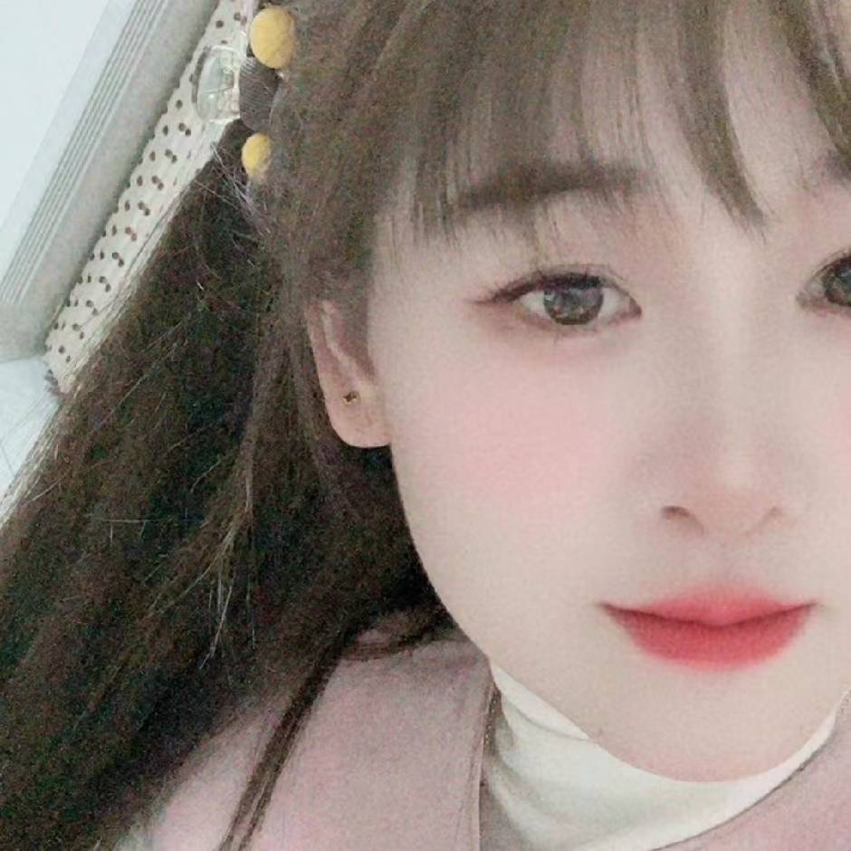 胸大诱人的少妇