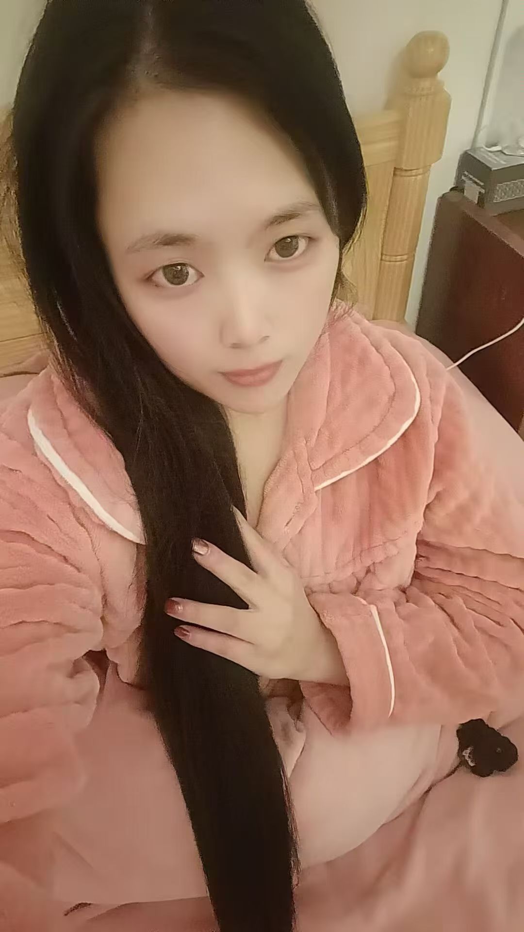 西山娇媚小少妇