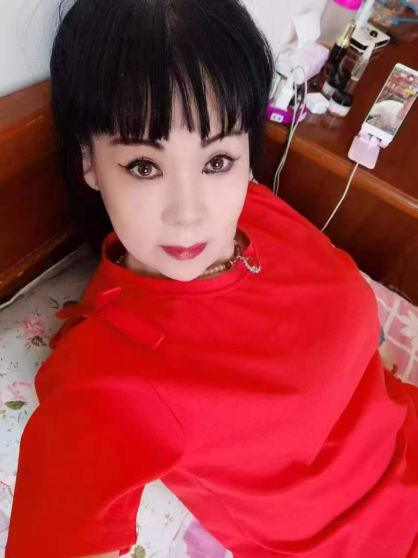 东丽美艳熟女月月