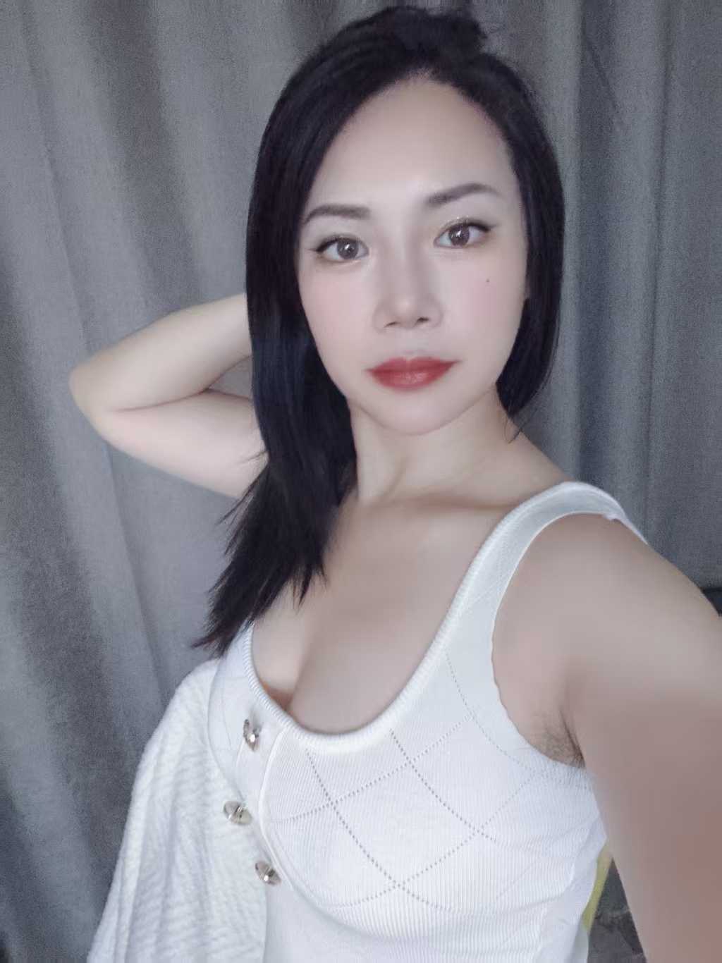 爆乳美腿辣妹繁花似锦