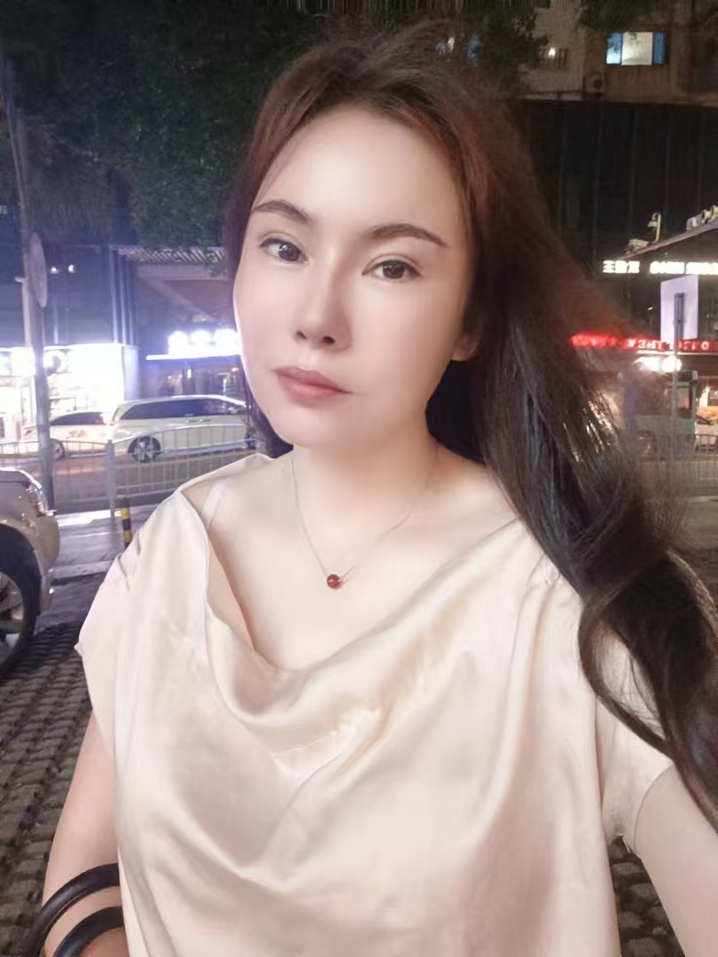 东城风情热辣御姐