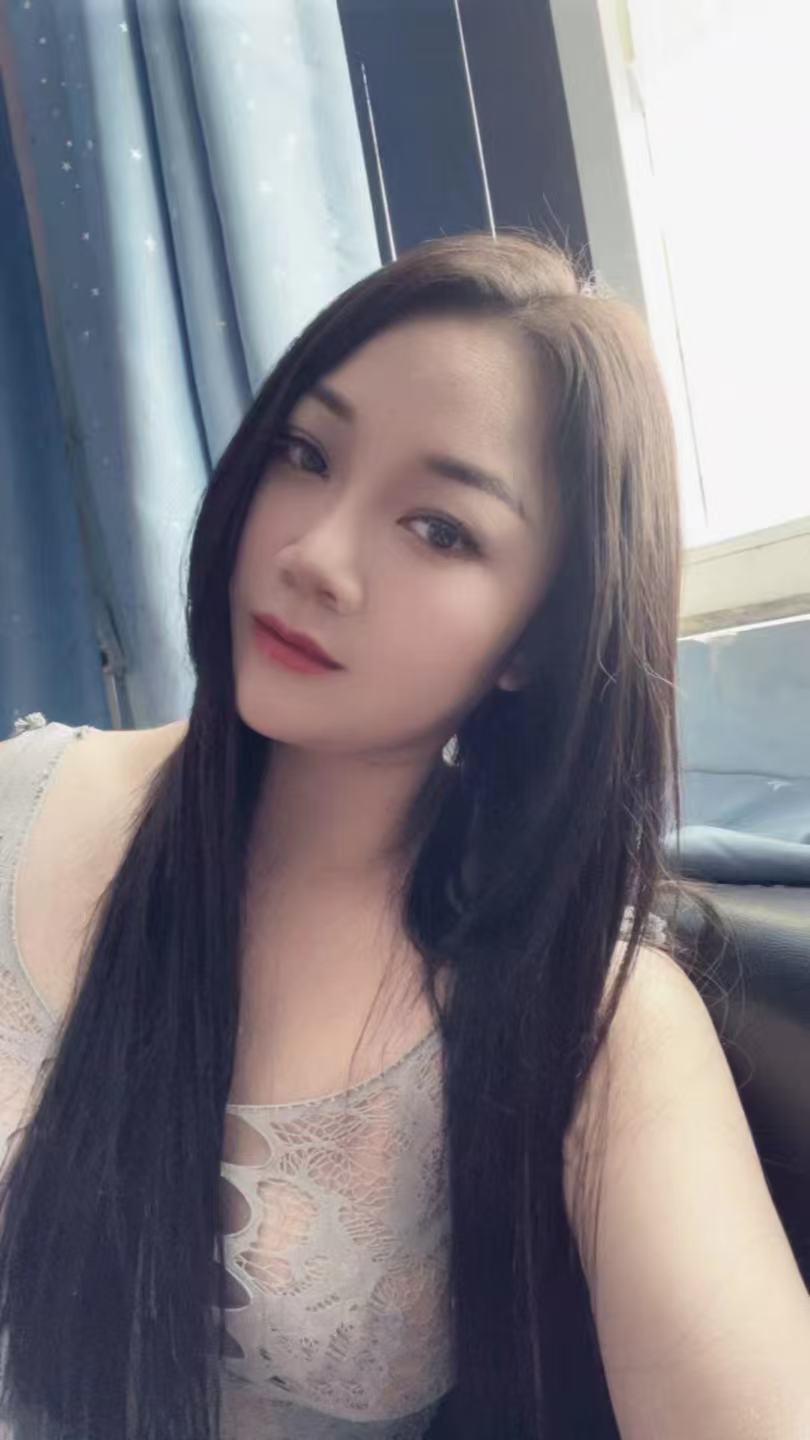 美腿肉臀辣妹芙蓉