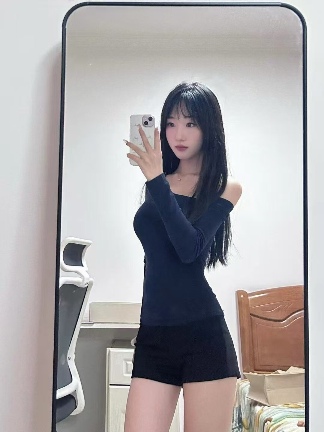 长腿女神会叫床