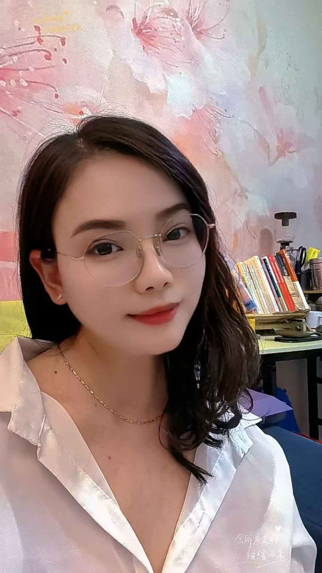 洪山情趣眼镜辣妹