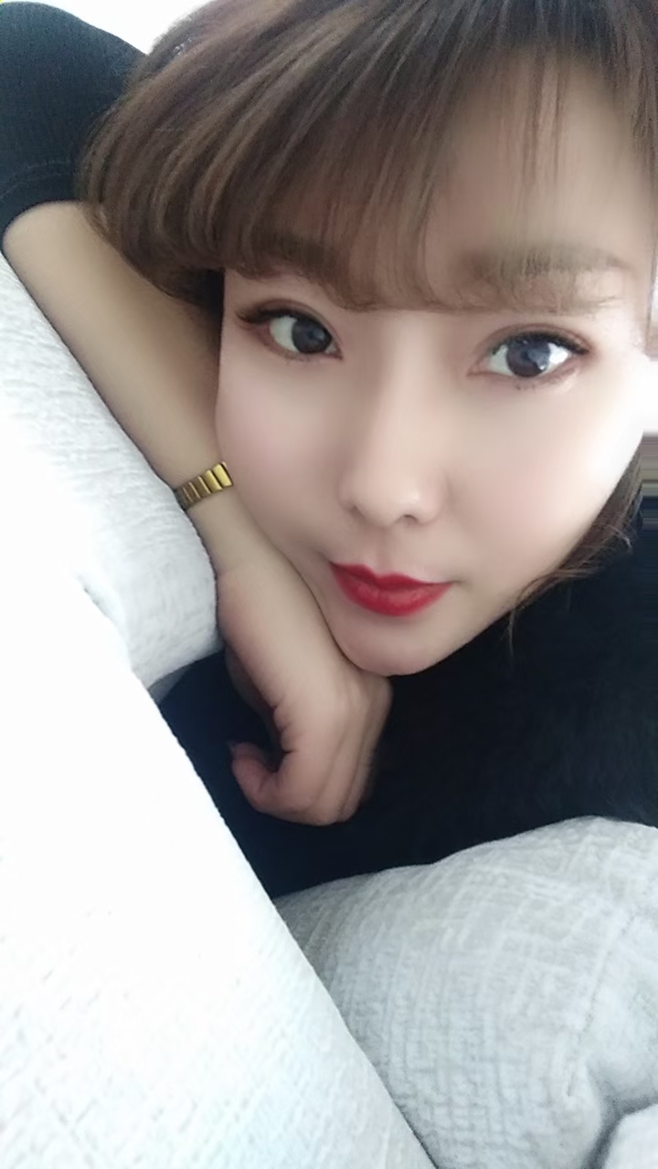 小姐姐性格好开朗健谈