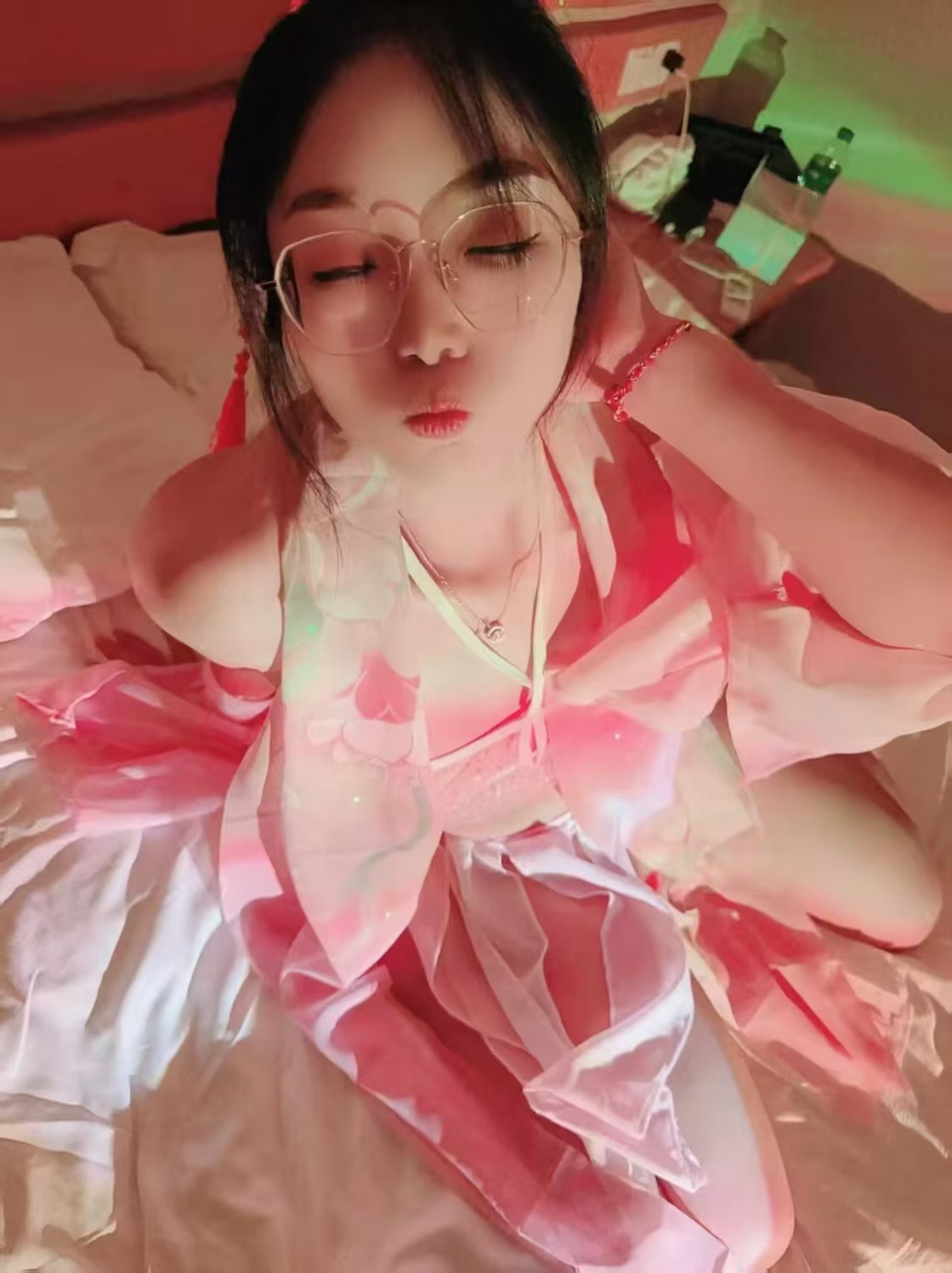 浦东萝莉风萌妹娅娅