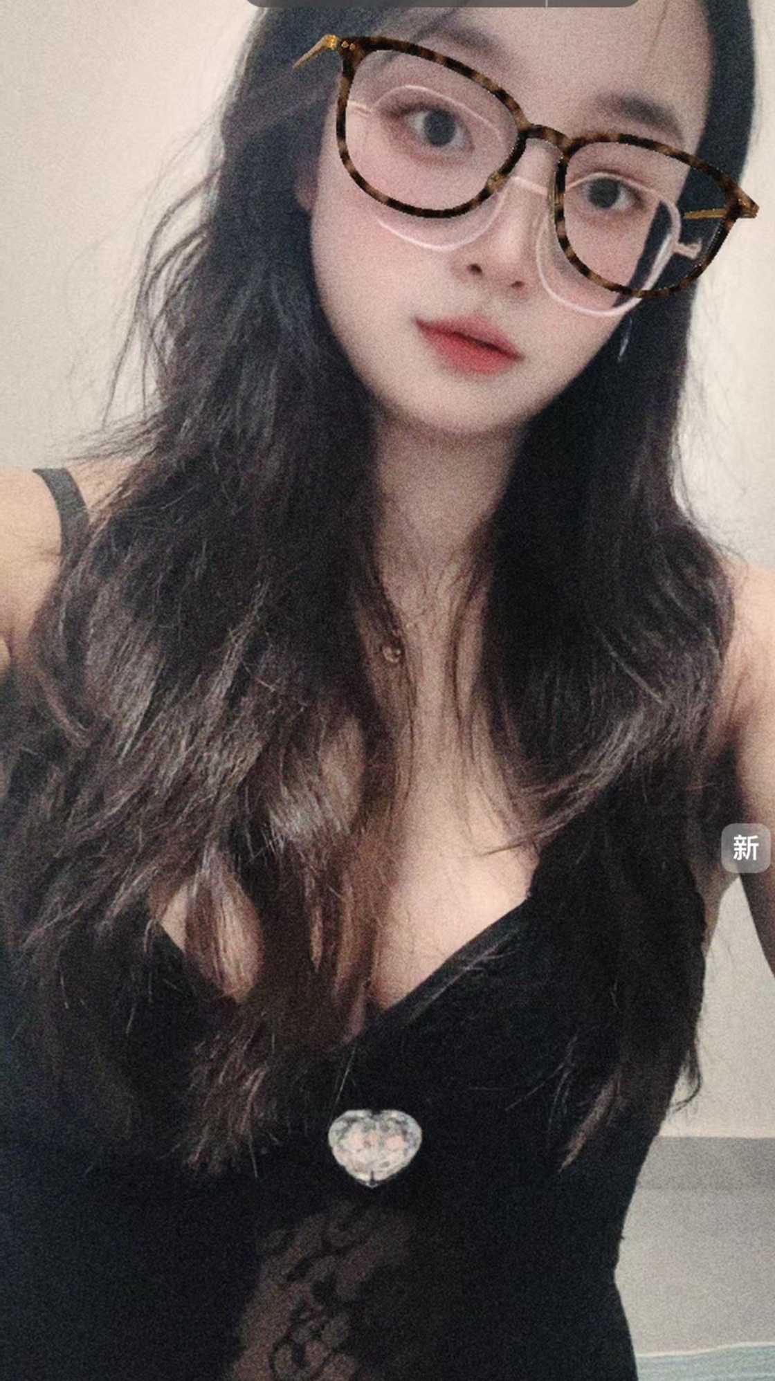 浦东萝莉风萌妹娅娅