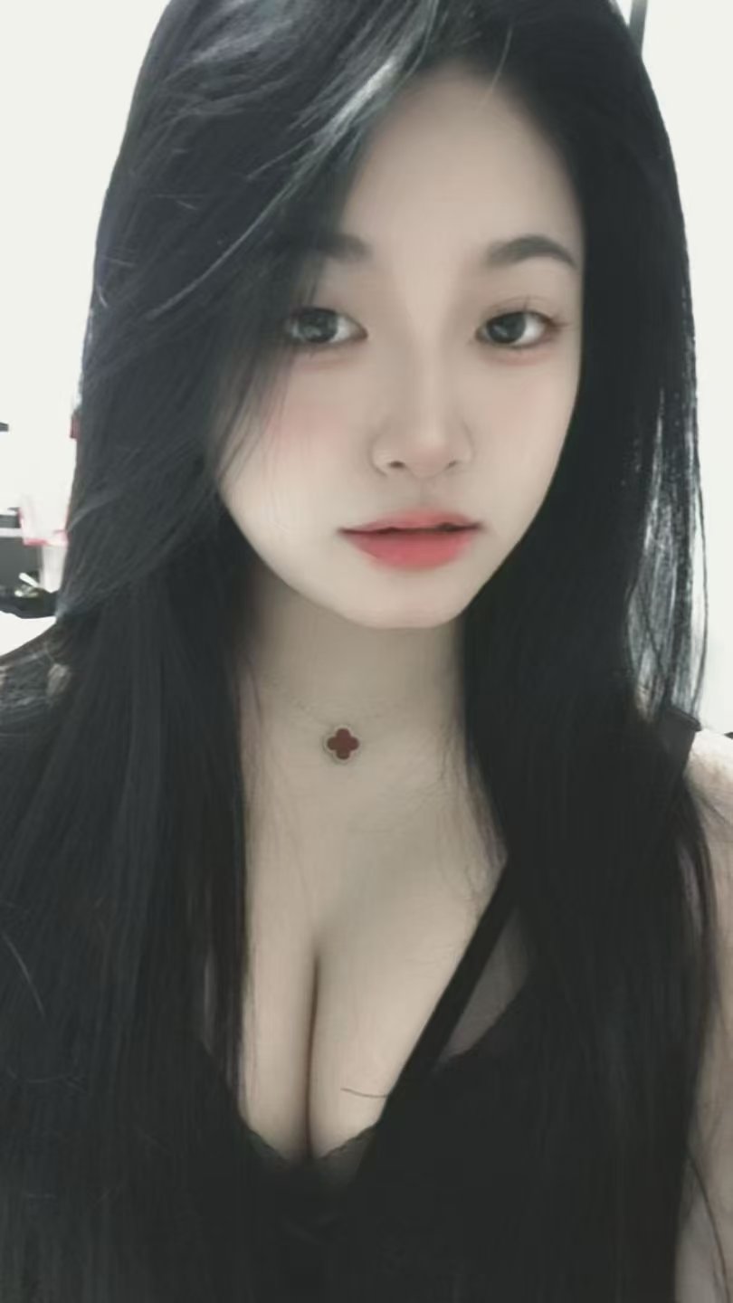 极品肉感尤物嫩妹牛奶