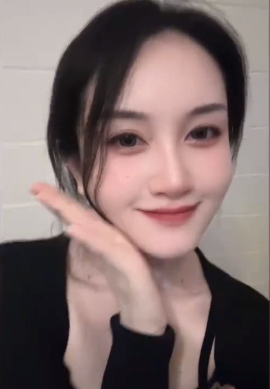 羞答答的小妹妹