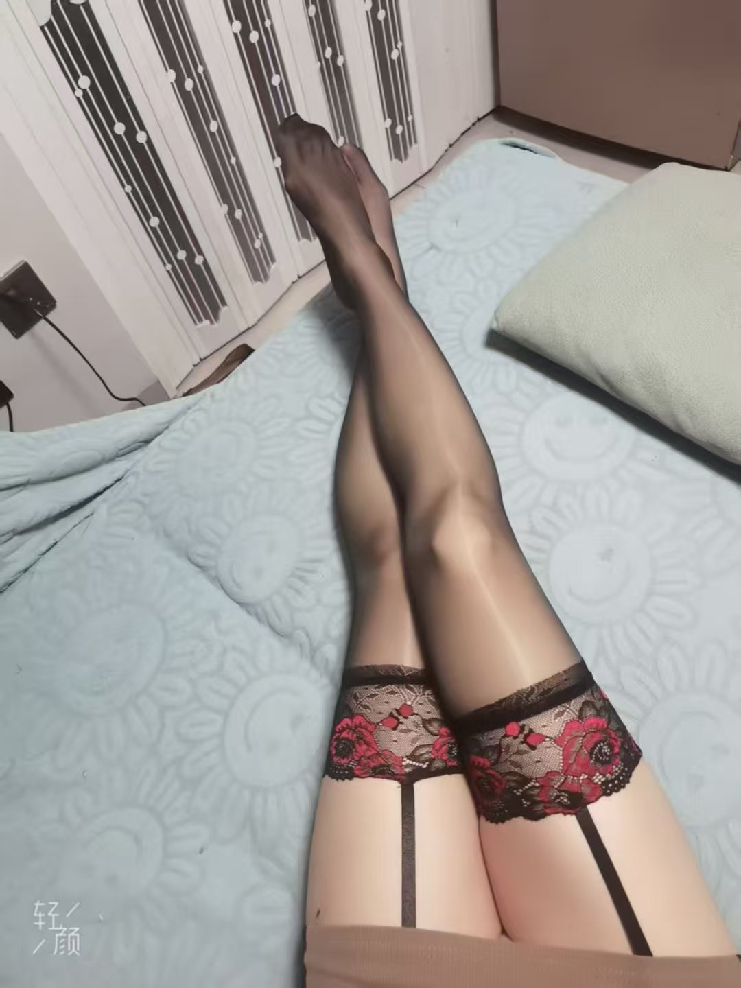 岳麓热辣身材中项小姐姐