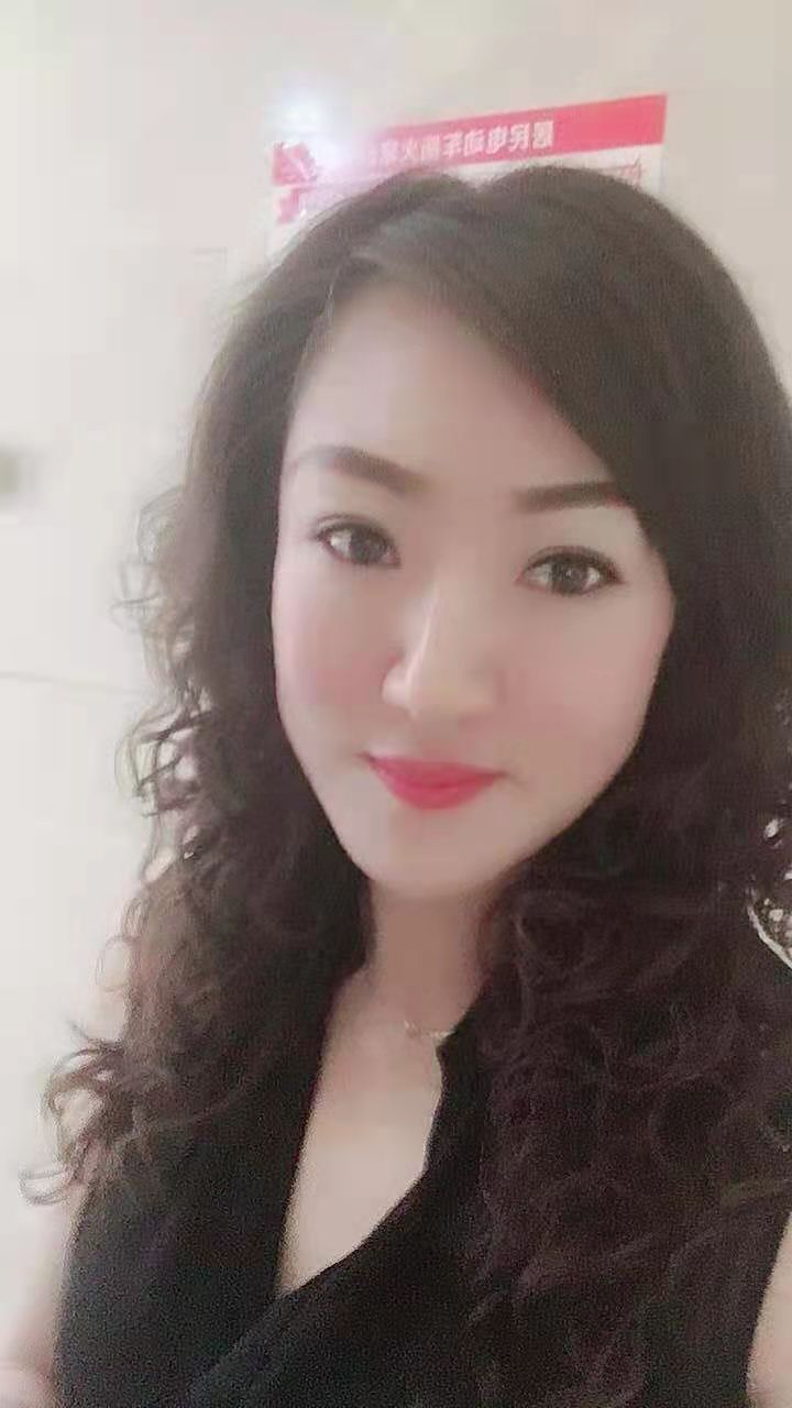 单身高挑大屁股少妇