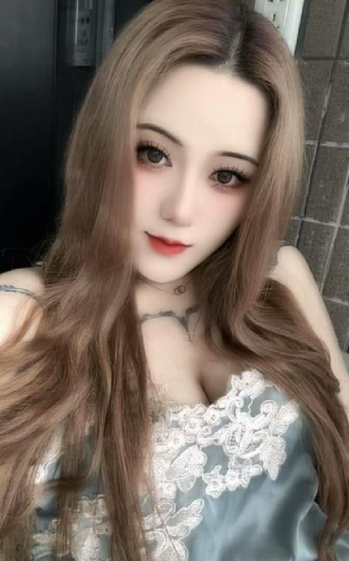 银泰肉感小嫩妹虾米