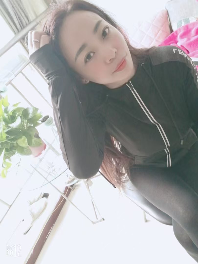 沙区火辣风情少妇娅娅