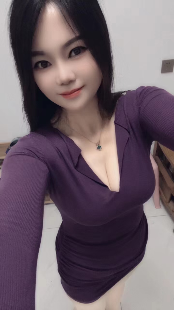 大奶双眸 给你不一样的体验