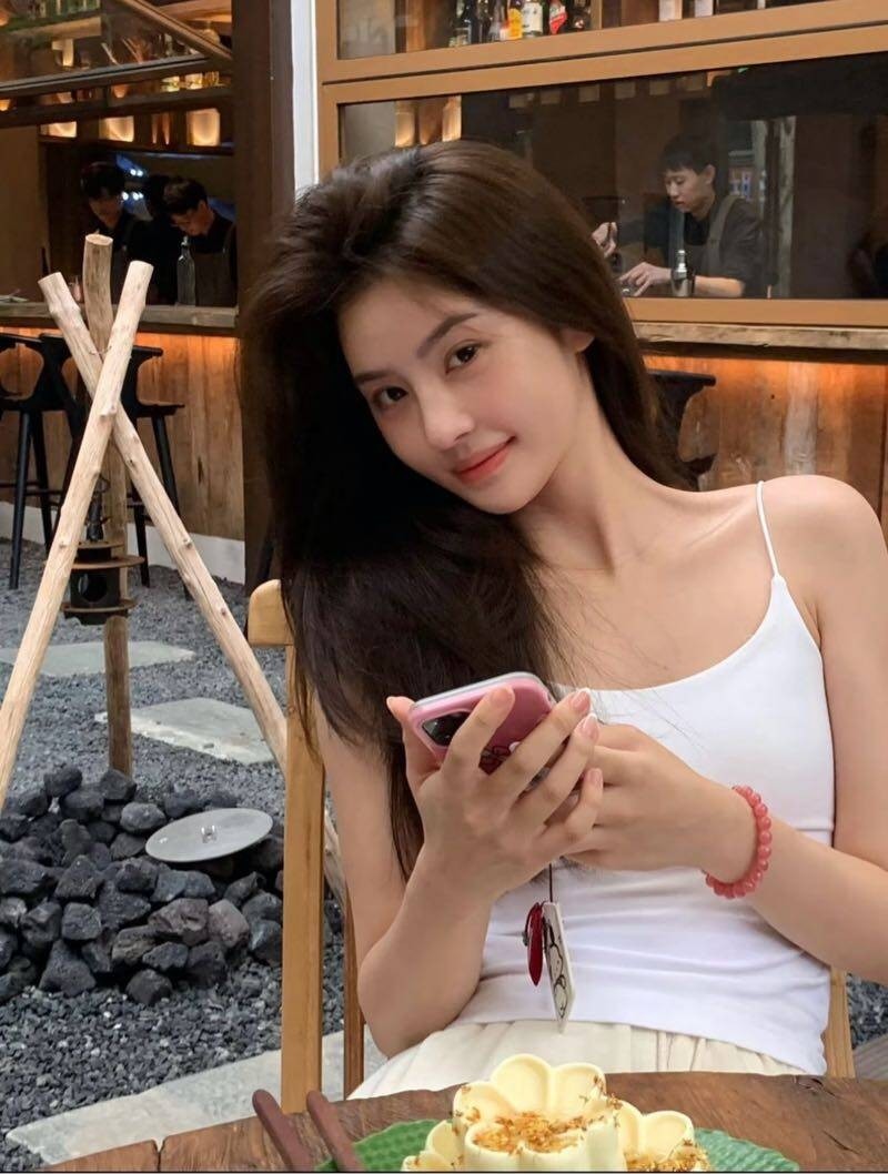 西湖00后白小纯学生兼职