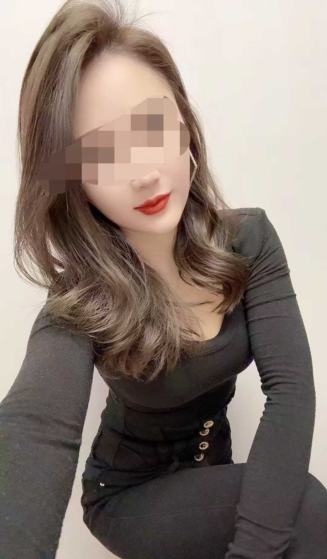 丰满紧致小姐姐云朵