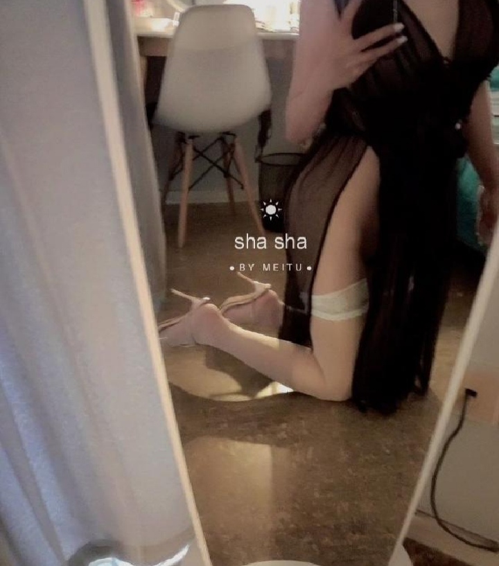 南油蜜桃臀情趣御姐