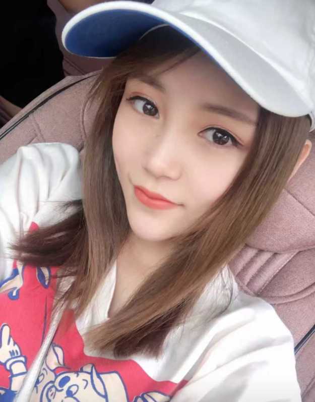 漂亮的兼职妹子