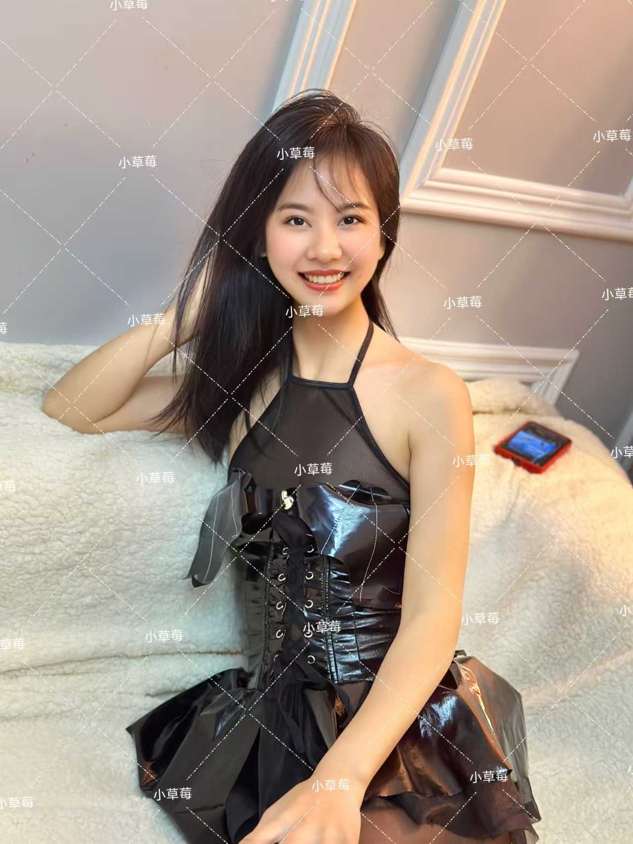 沙尾热辣甜妹小草莓