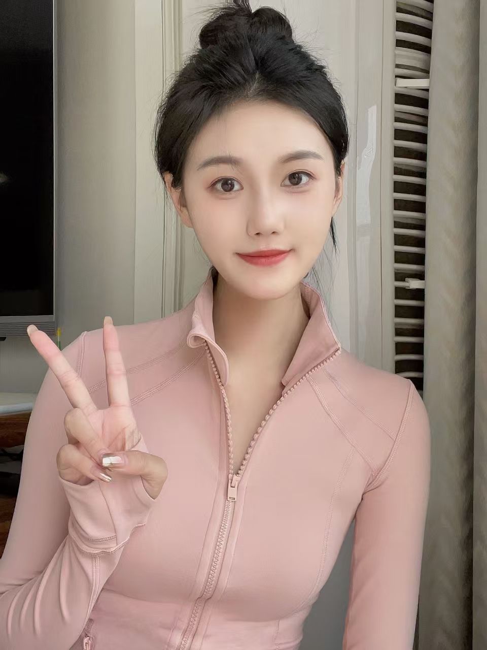 西瓜兼职甜妹小雨