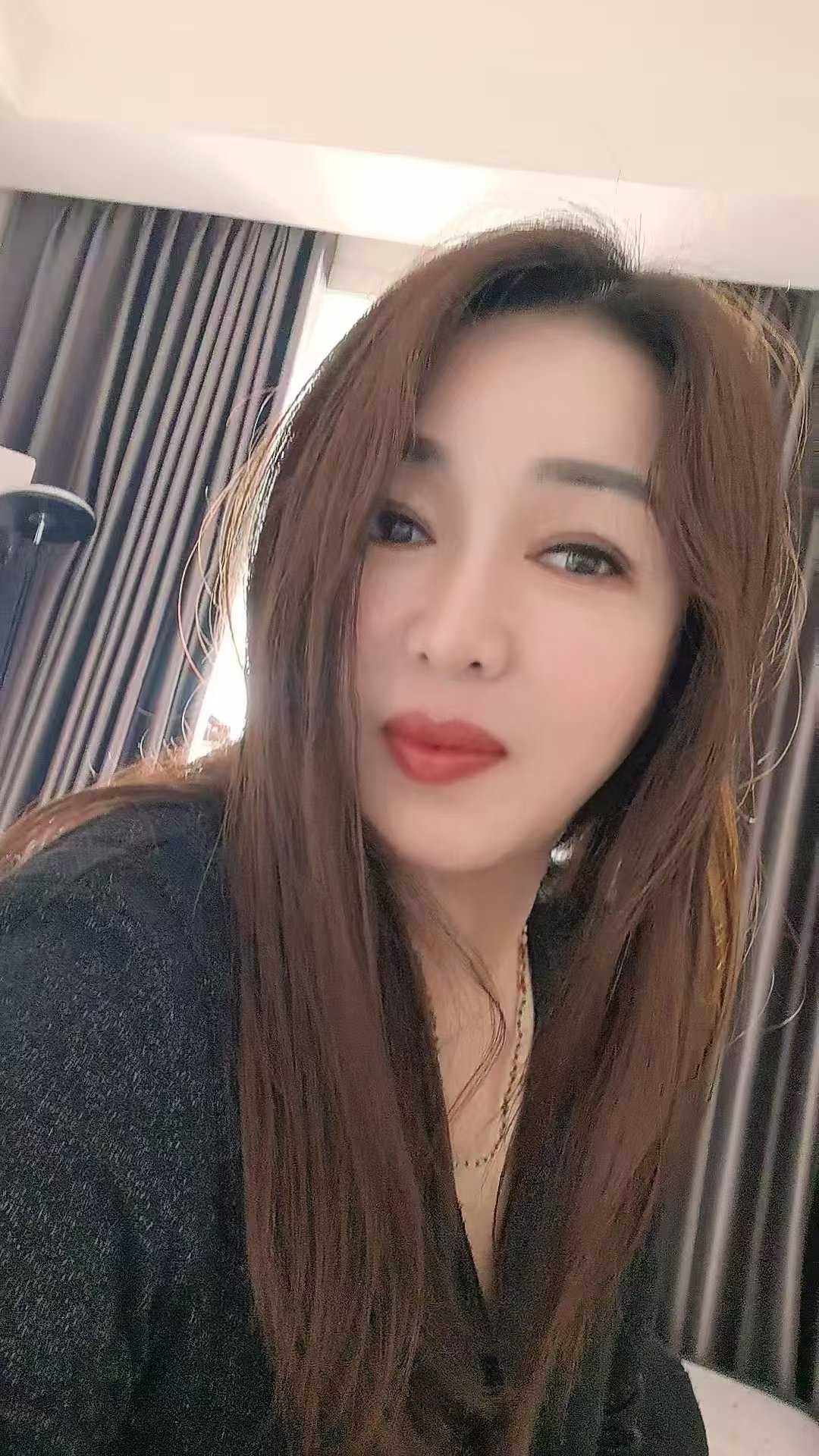 徐汇肉感泄火少妇涵涵