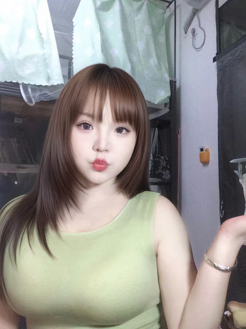 爆乳肉弹炮架琪琪